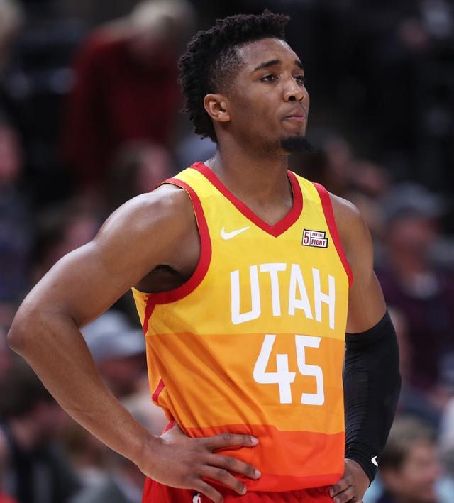 俱乐部的青 俱乐部的青